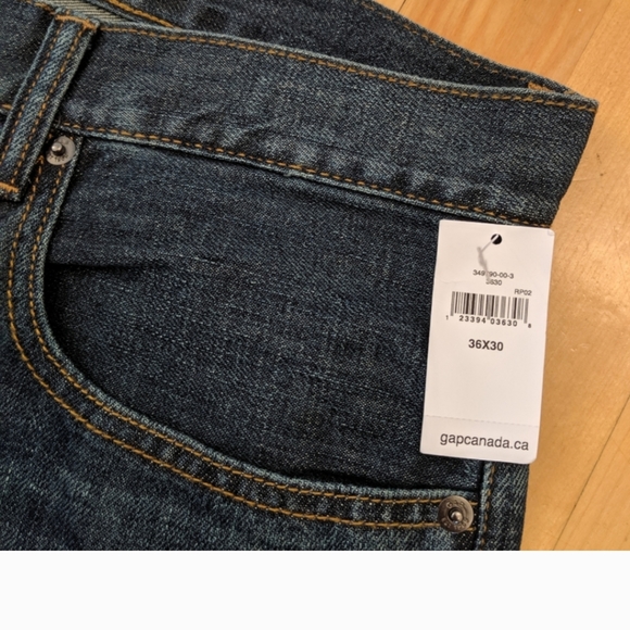 Gap Jeans - Picture 2 of 2